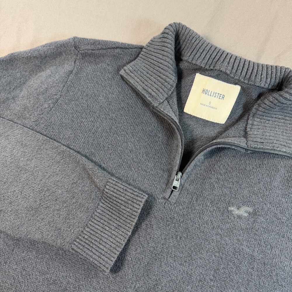 Hollister Mens Quarter Zip Sweater Small Gray Mock Neck Cotton Blend Pullover - Picture 1 of 7
